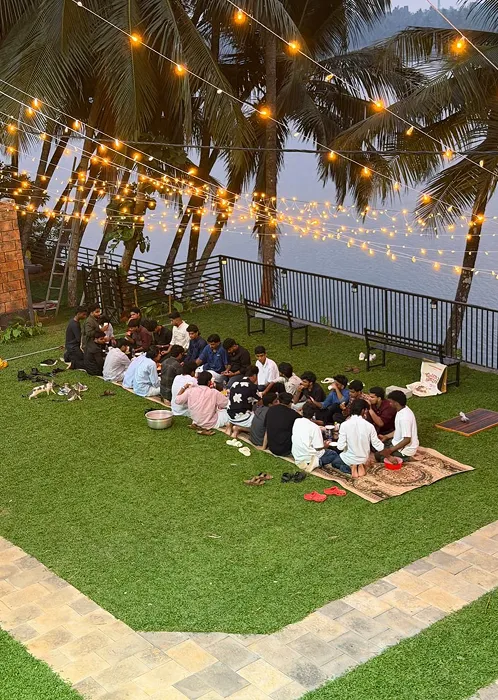 Plan your stay at Riveria by V Stays and enjoy a relaxing riverside getaway